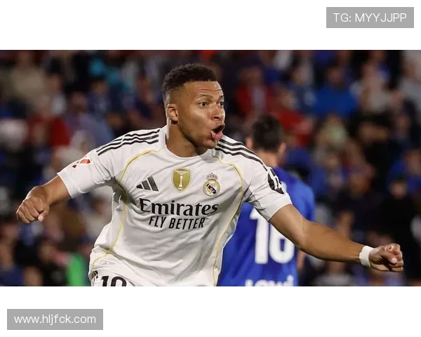 5场6球1助，官方：姆巴佩当选皇马9月最佳球员